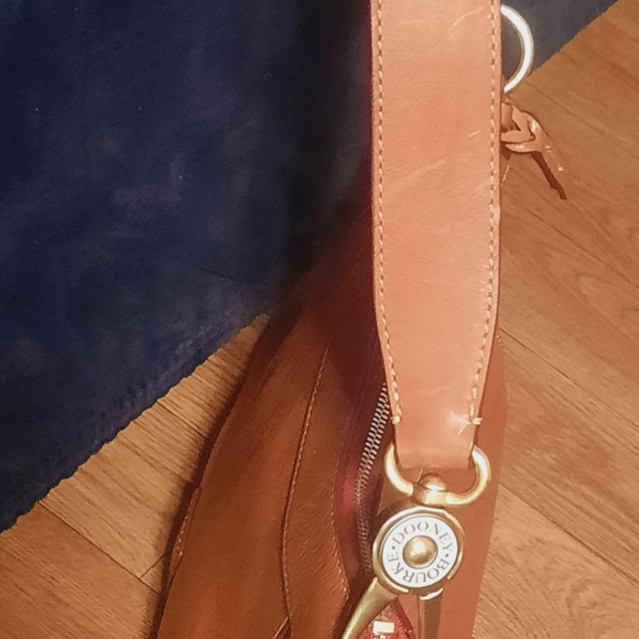 SOLD Dooney & Bourke CASSIDY Hobo - Picture 4 of 16